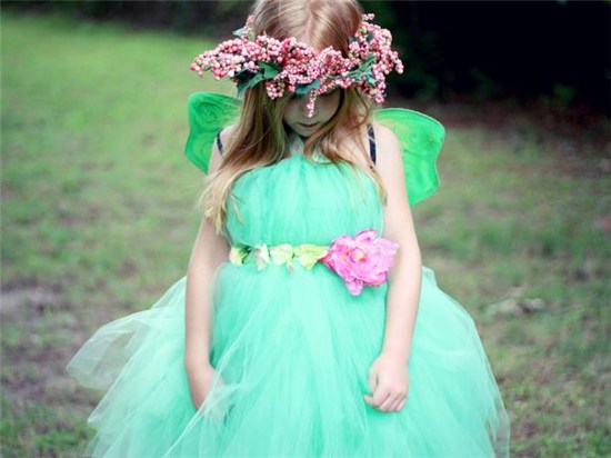 DIY Halloween costume for kids - garden fairy